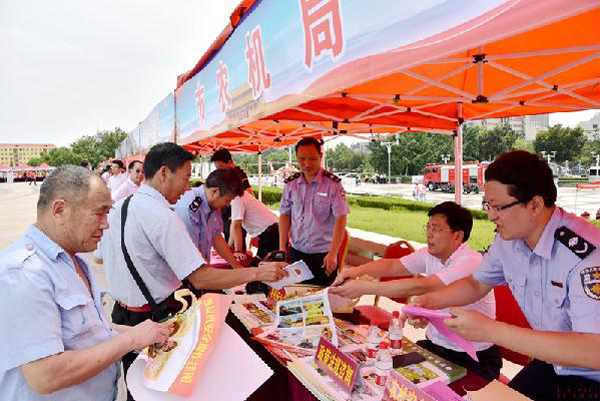 濟寧市農(nóng)機局組織開展“安全生產(chǎn)月”活動